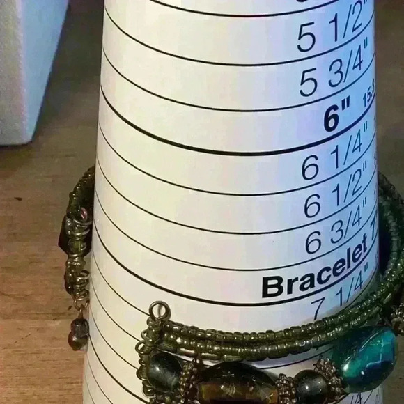 Vintage Beaded Adjustable Cuff with Acrylic Beads Green - Picture 6 of 6